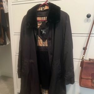 Classic Burberry A-Line Coat with removable Fur Collar & Lining